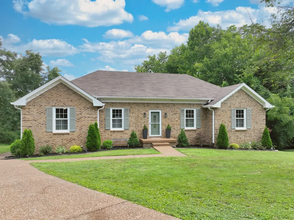 1421 Forest Side Court Nashville TN 37221