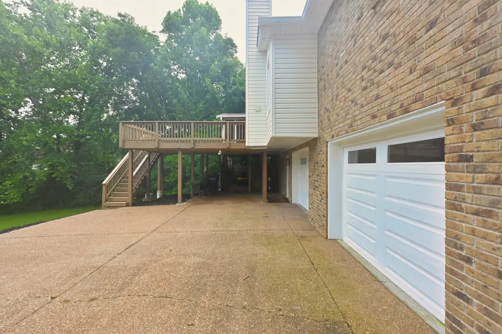 1421 Forest Side Court Nashville TN 37221
