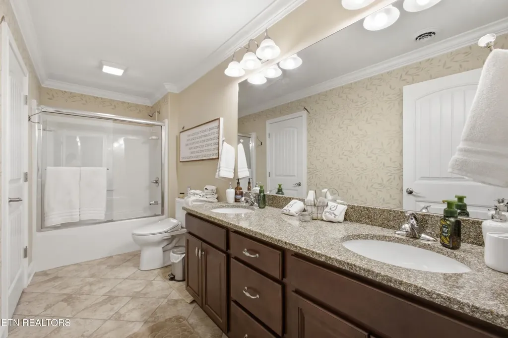 225 W Shore Drive Rockwood TN 37854