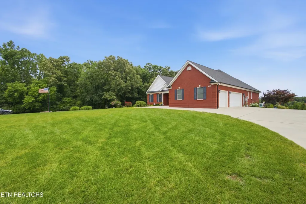 225 W Shore Drive Rockwood TN 37854