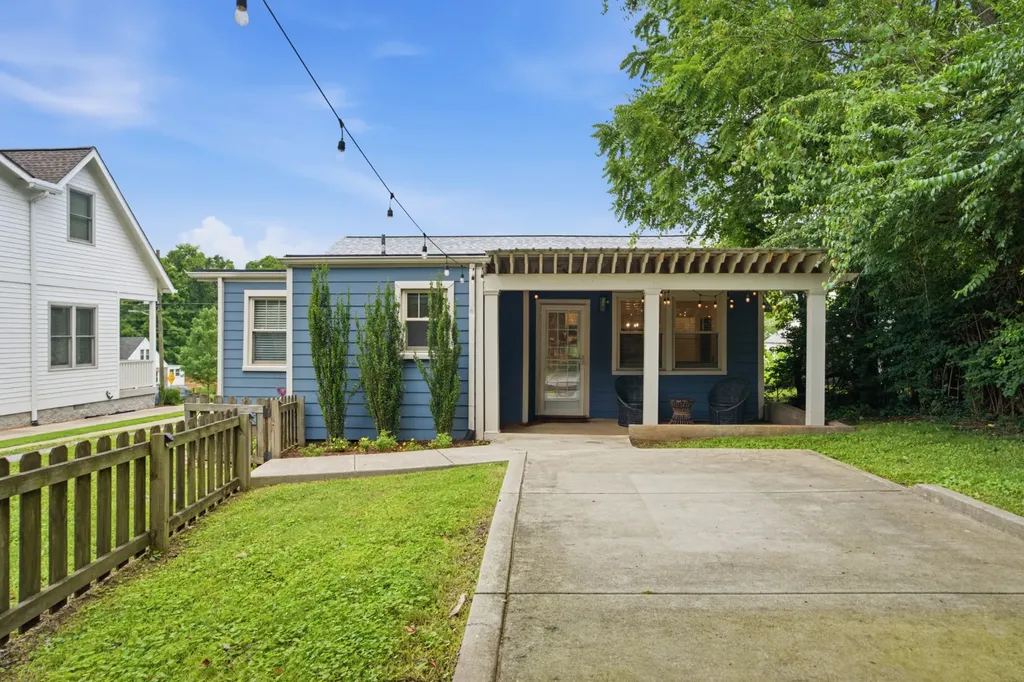 1212 Stratford Avenue Nashville TN 37216