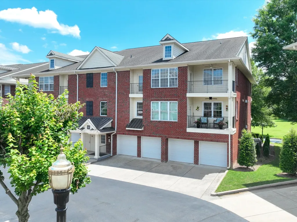 3201 Aspen Grove Drive Franklin TN 37067
