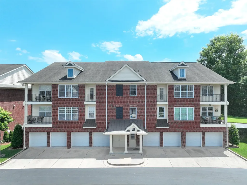 3201 Aspen Grove Drive Franklin TN 37067