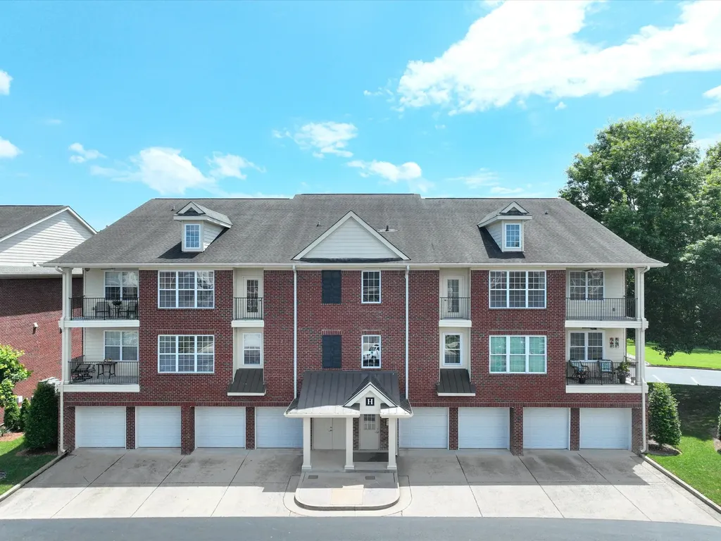 3201 Aspen Grove Drive Franklin TN 37067