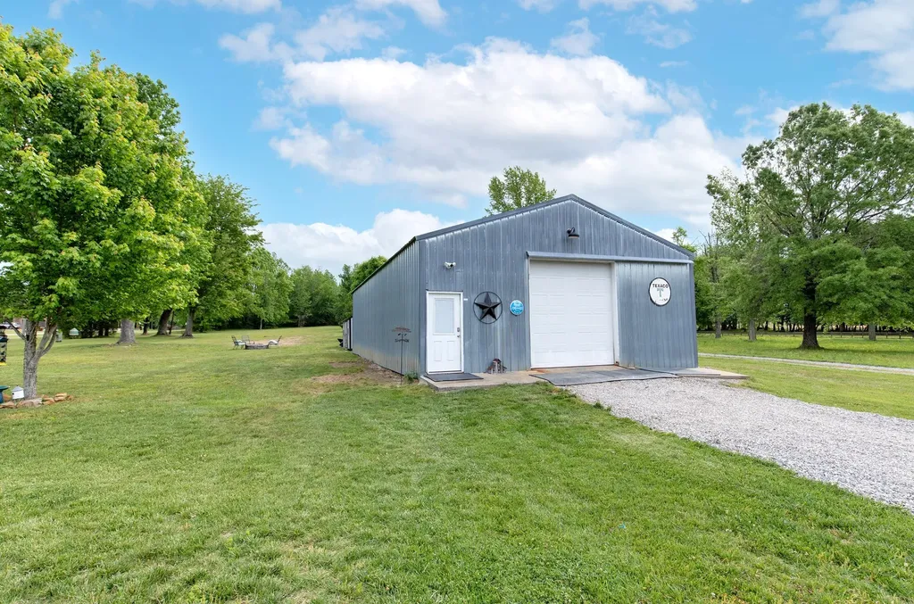 3030 Highway 25w Cottontown TN 37048