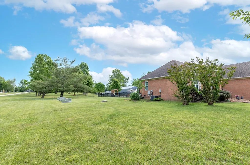 3030 Highway 25w Cottontown TN 37048