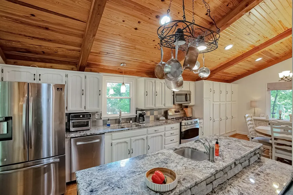 105 Nathan Forest Court Hendersonville TN 37075