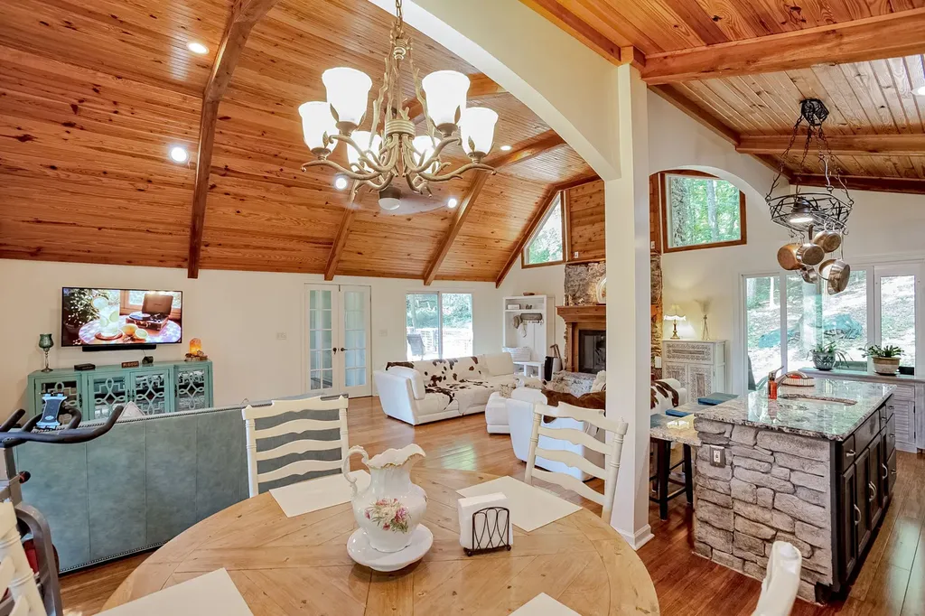 105 Nathan Forest Court Hendersonville TN 37075
