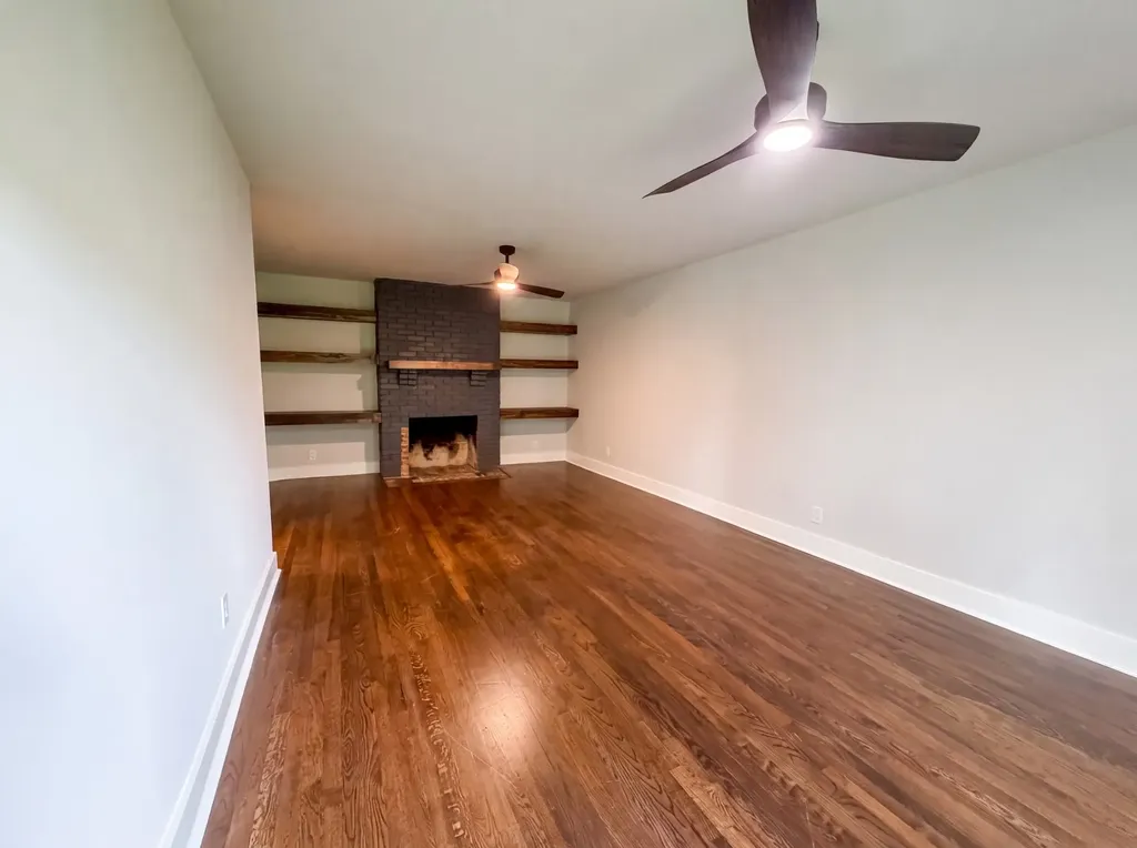 6112 Pinehurst Drive Nashville TN 37215