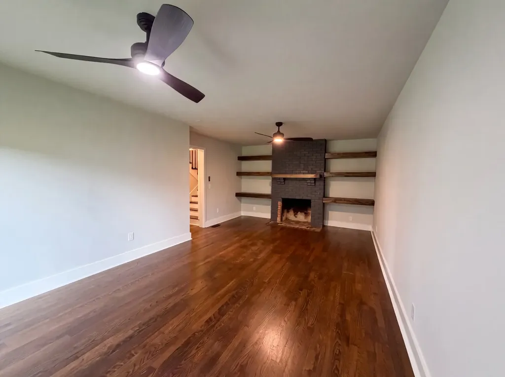 6112 Pinehurst Drive Nashville TN 37215