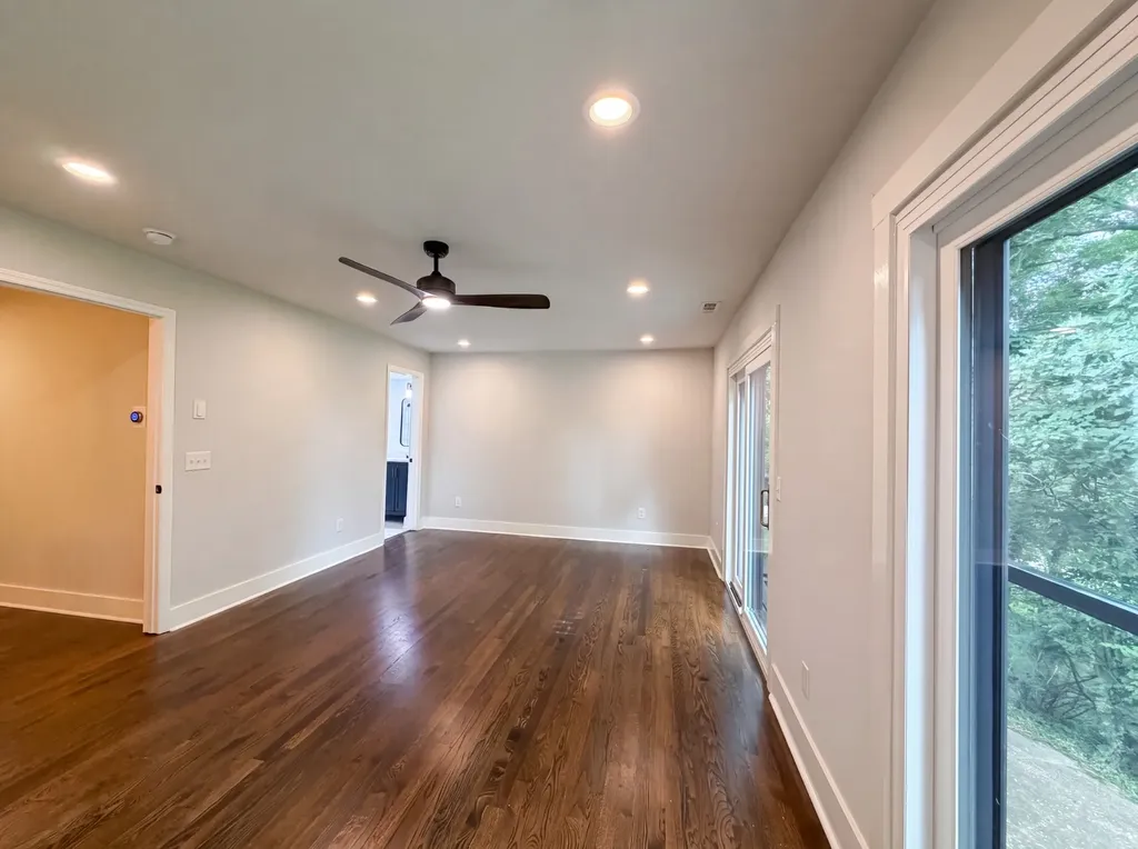 6112 Pinehurst Drive Nashville TN 37215