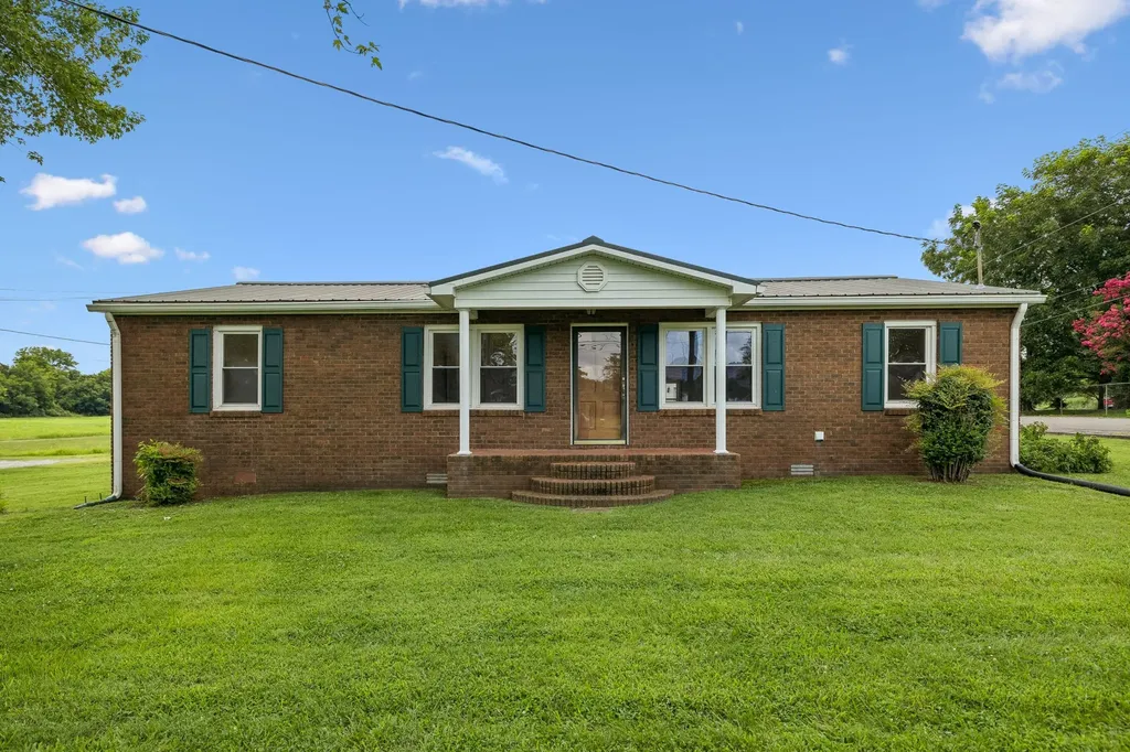 861 Fox Lane Lewisburg TN 37091