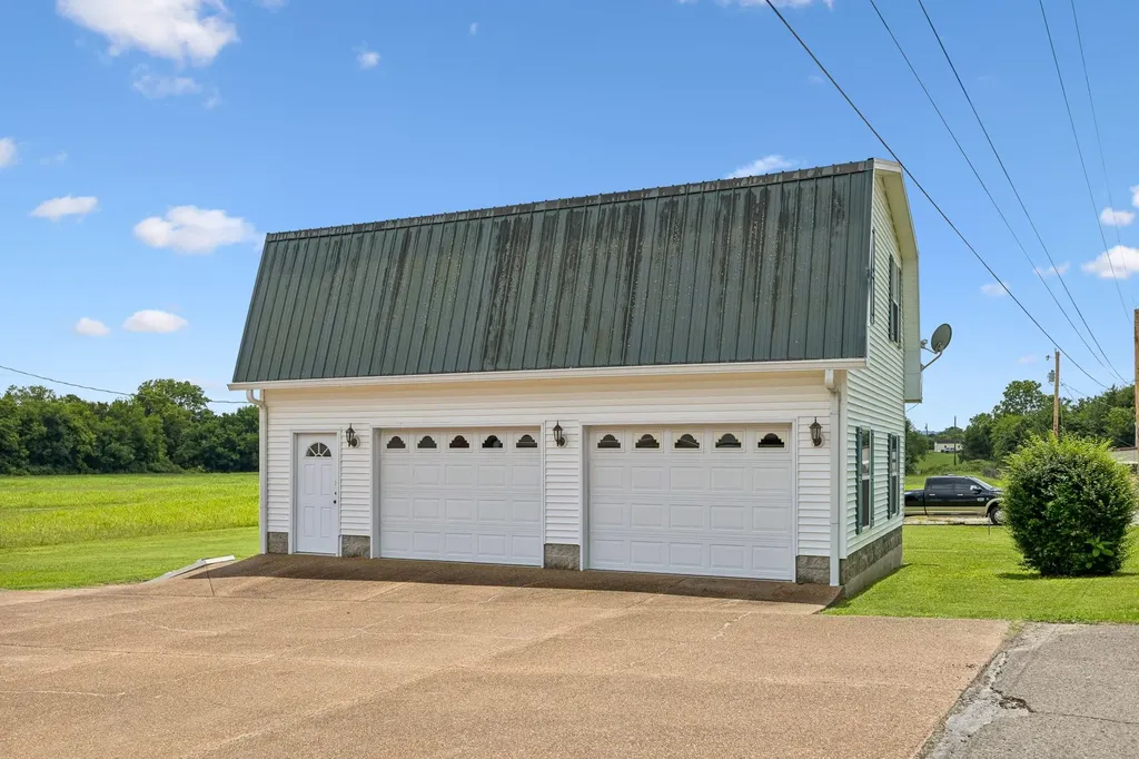 861 Fox Lane Lewisburg TN 37091
