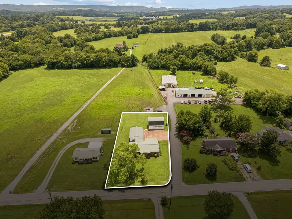 861 Fox Lane Lewisburg TN 37091
