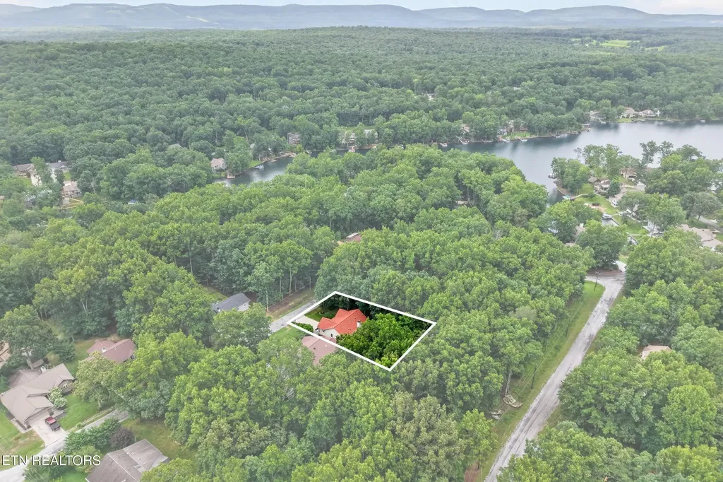 154 Glenwood Drive Crossville TN 38558