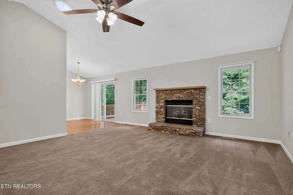 154 Glenwood Drive Crossville TN 38558