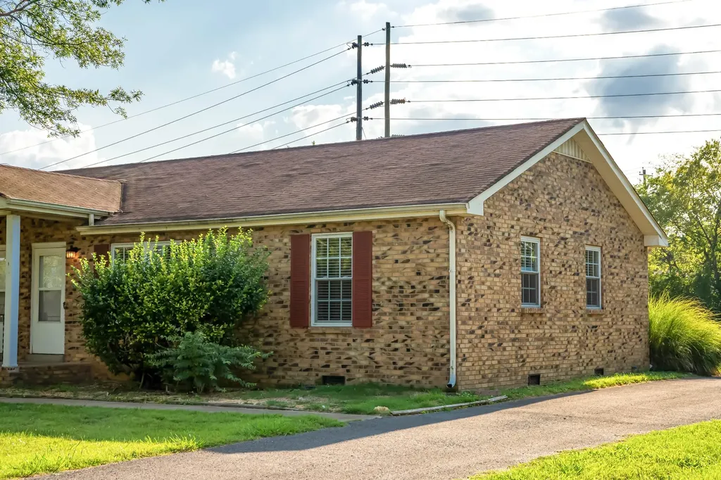 1184 Meadowview Drive Gallatin TN 37066