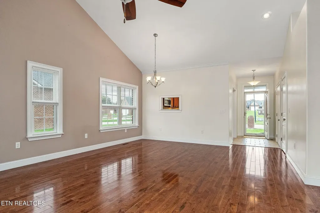 160 Genesis Avenue Crossville TN 38571