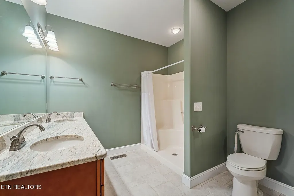160 Genesis Avenue Crossville TN 38571