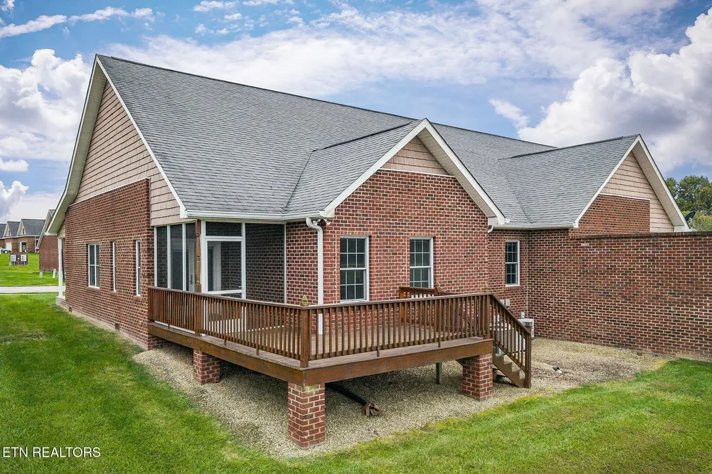 160 Genesis Avenue Crossville TN 38571