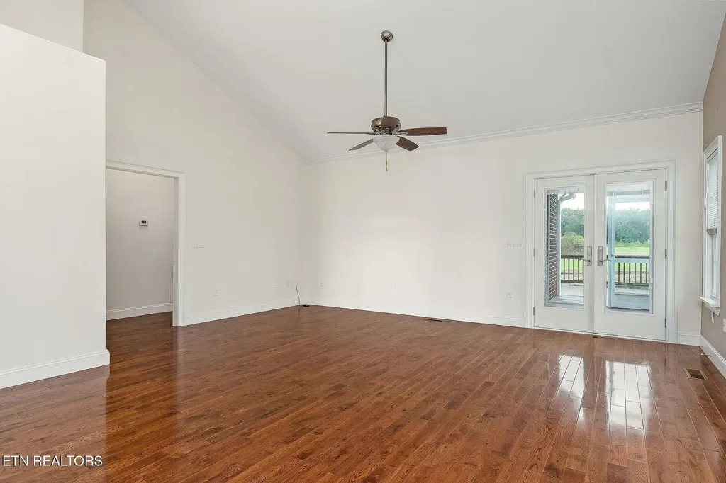 160 Genesis Avenue Crossville TN 38571