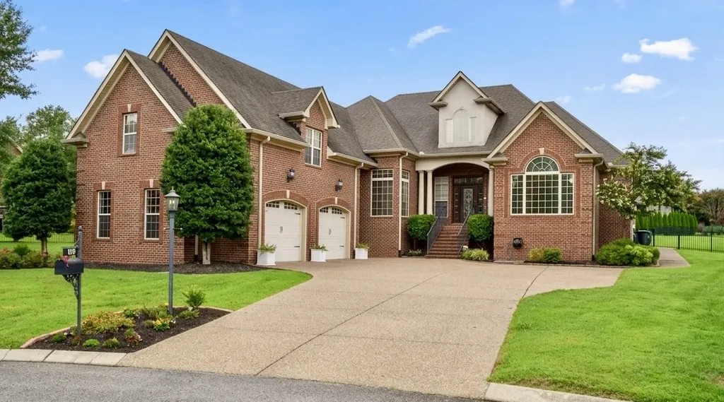 1005 Scarlet Court Hendersonville TN 37075