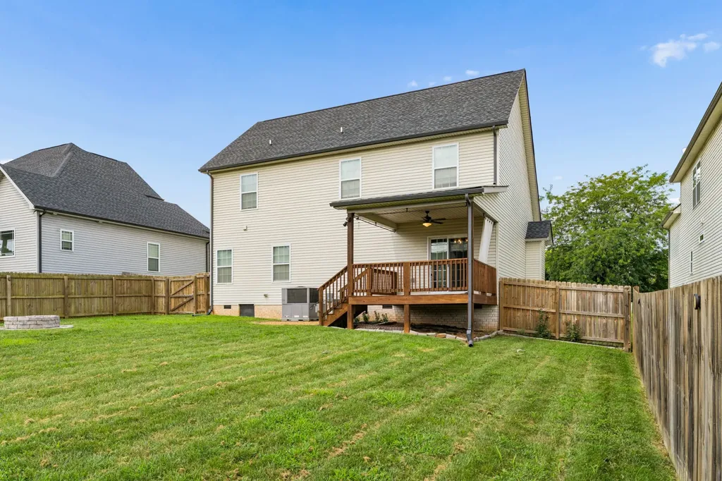 1013 Harrison Way Clarksville TN 37042