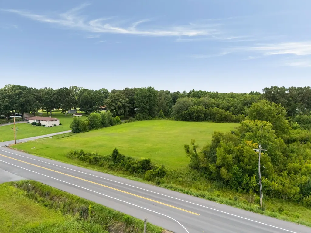 0 Highway 96 Burns TN 37029