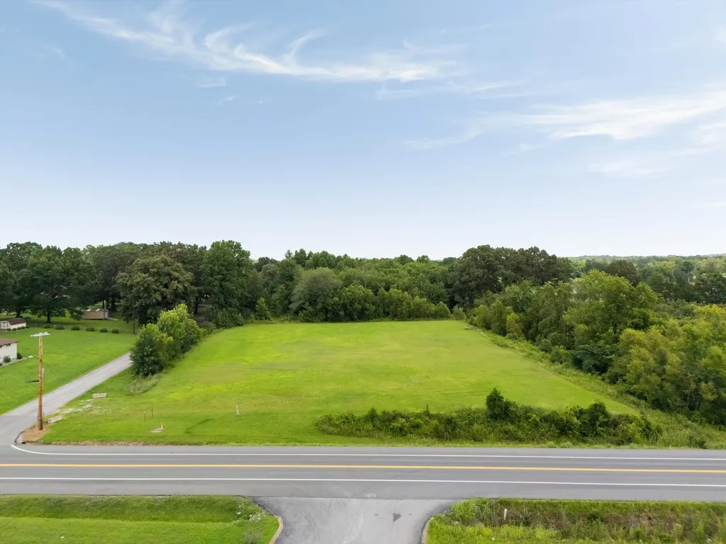 0 Highway 96 Burns TN 37029