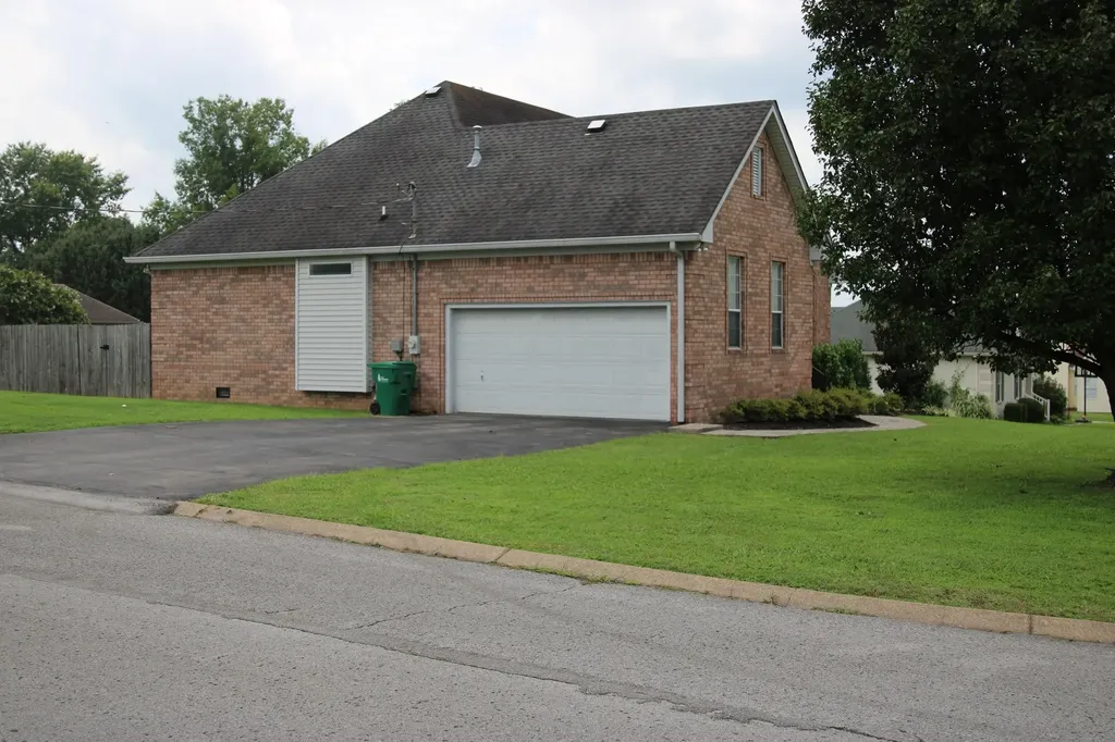 1120 Lea Circle Lebanon TN 37087