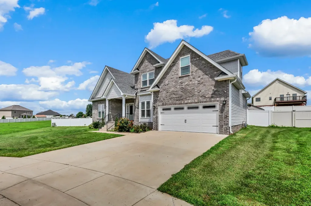 153 Chisum Court Clarksville TN 37043