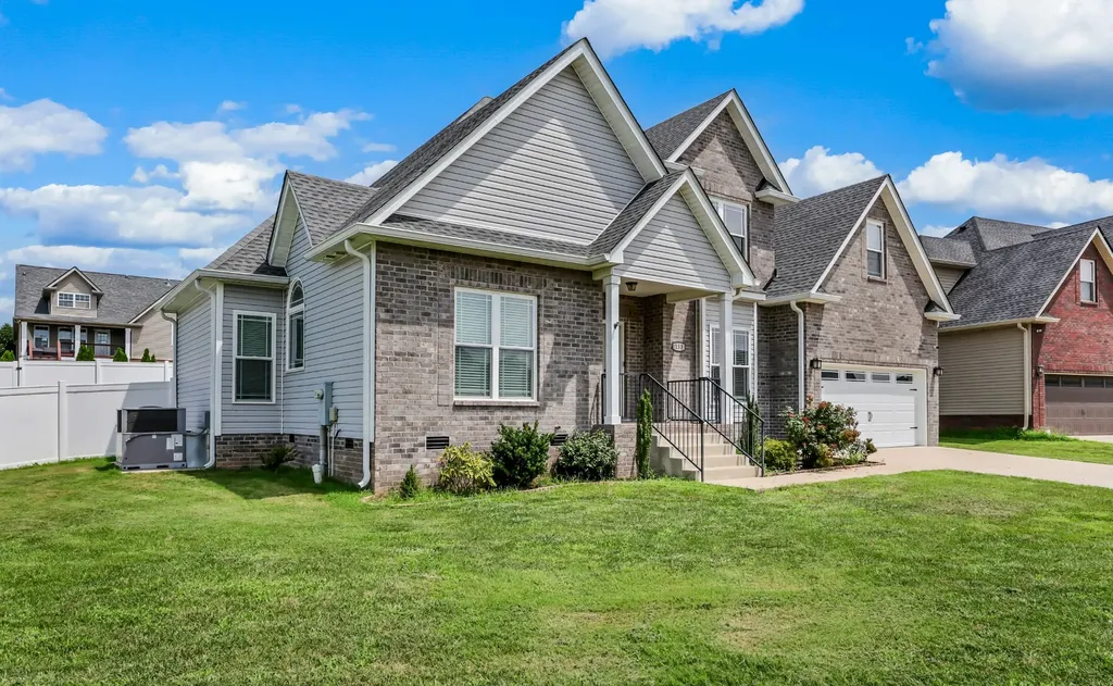 153 Chisum Court Clarksville TN 37043