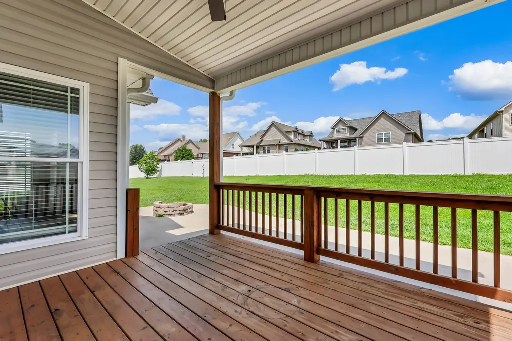 153 Chisum Court Clarksville TN 37043