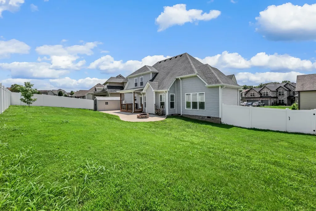 153 Chisum Court Clarksville TN 37043