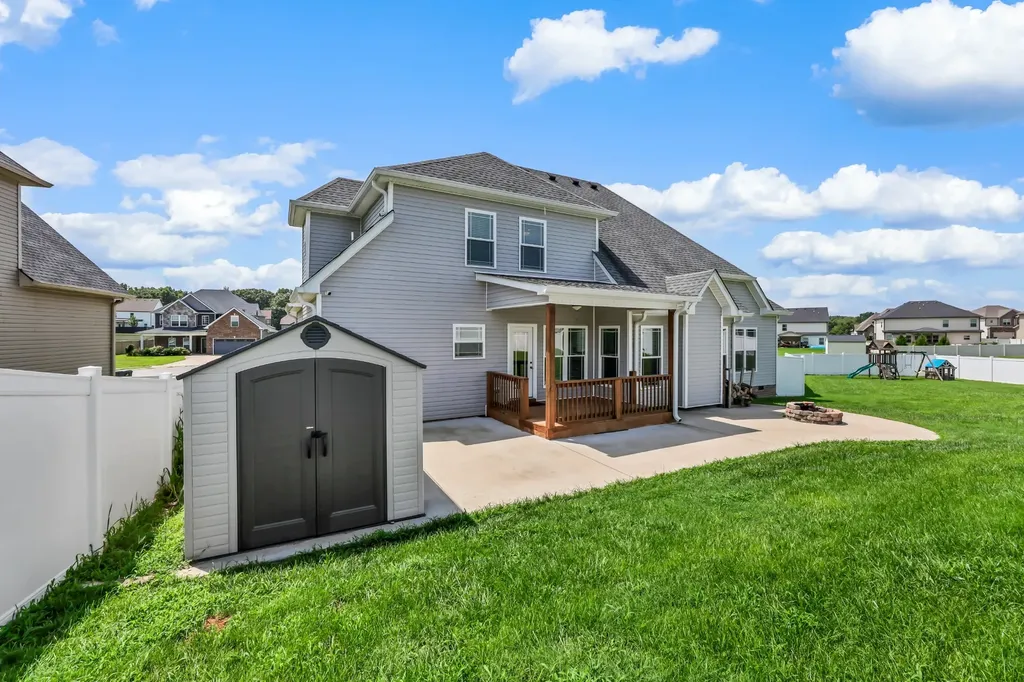 153 Chisum Court Clarksville TN 37043