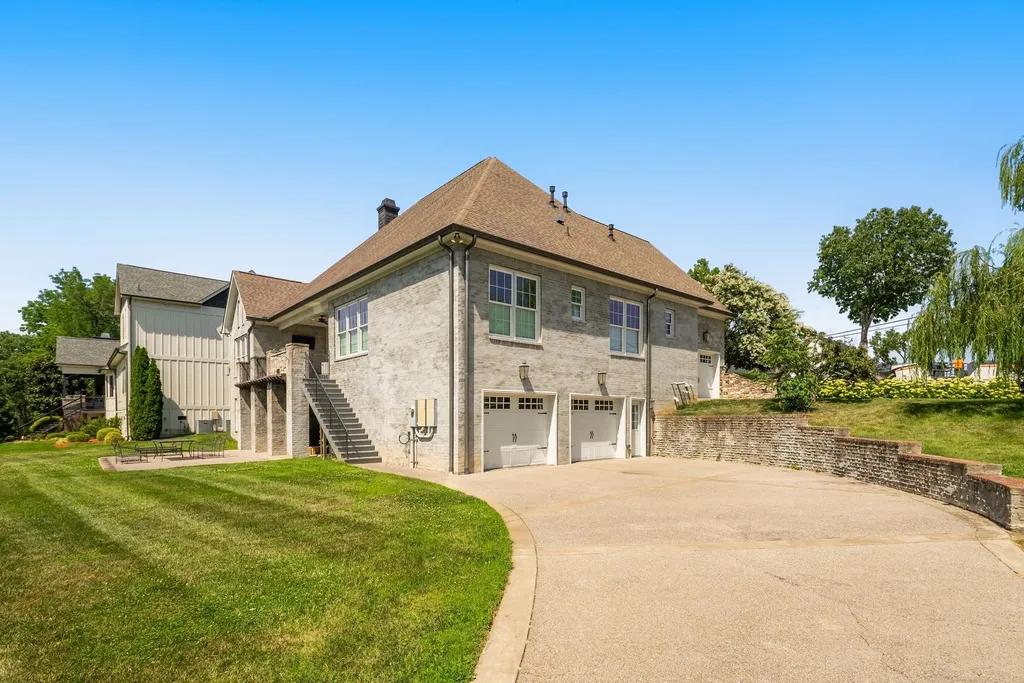 3333 Trimble Road Nashville TN 37215