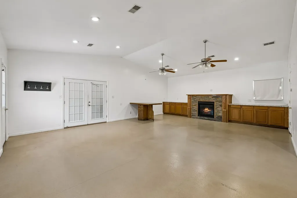 1041 Forest Harbor Drive Hendersonville TN 37075