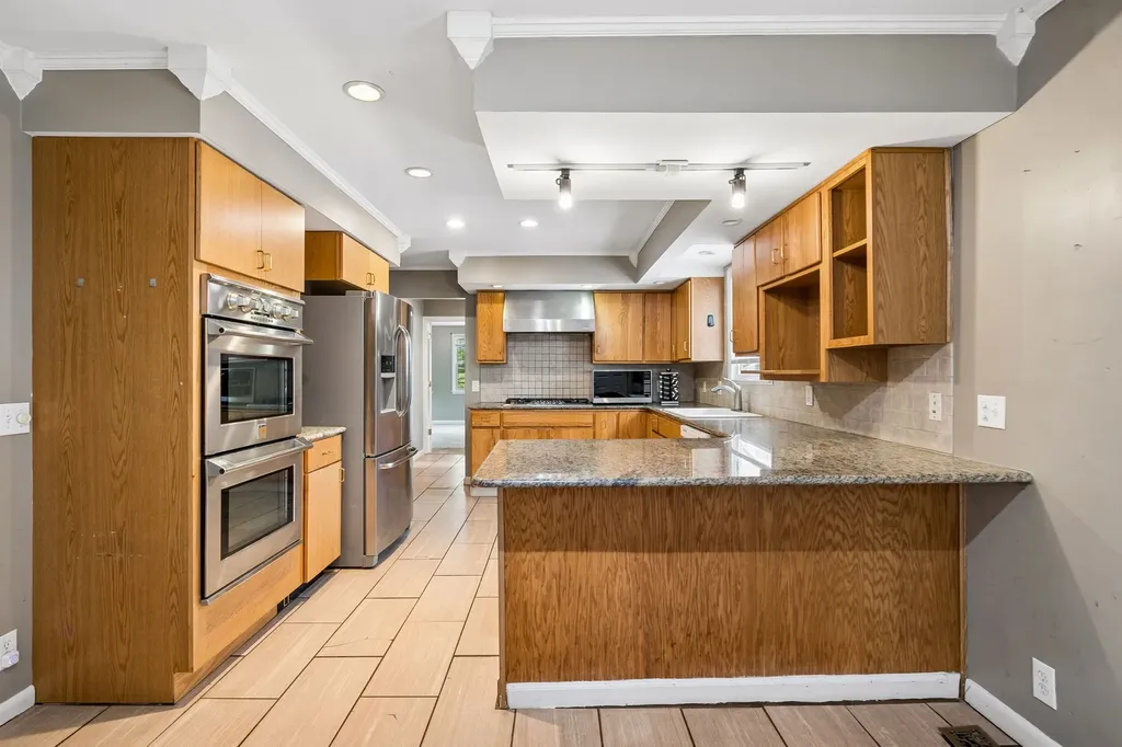 1041 Forest Harbor Drive Hendersonville TN 37075