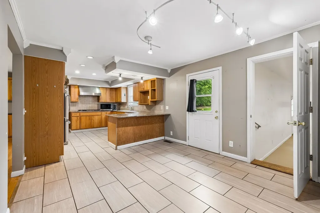 1041 Forest Harbor Drive Hendersonville TN 37075