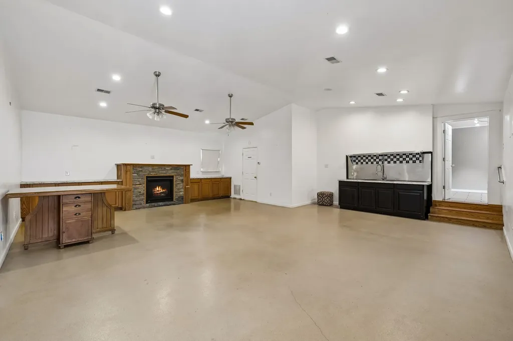 1041 Forest Harbor Drive Hendersonville TN 37075