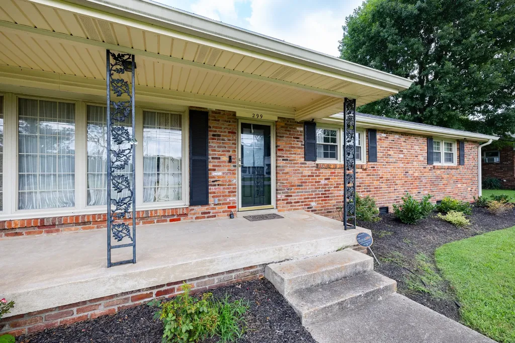 299 Winwood Drive Lebanon TN 37087