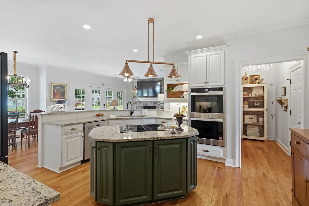 2404 Savage Creek Drive Springfield TN 37172