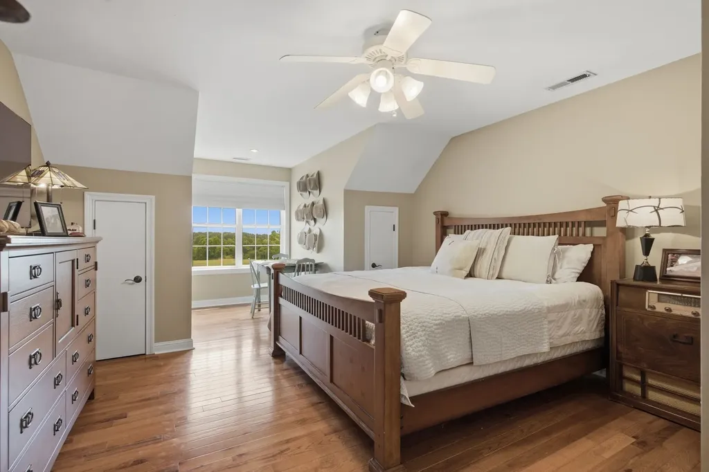 2404 Savage Creek Drive Springfield TN 37172