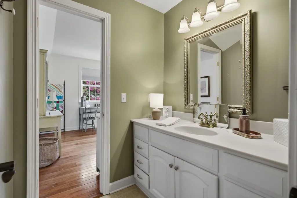 2404 Savage Creek Drive Springfield TN 37172