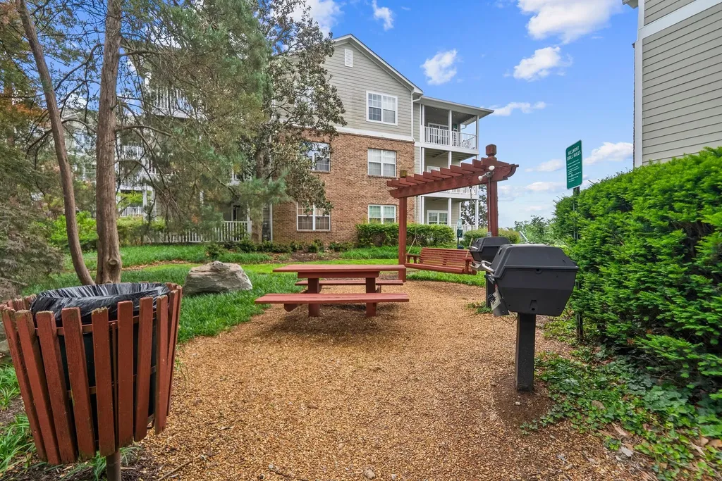 2025 Woodmont Boulevard Nashville TN 37215