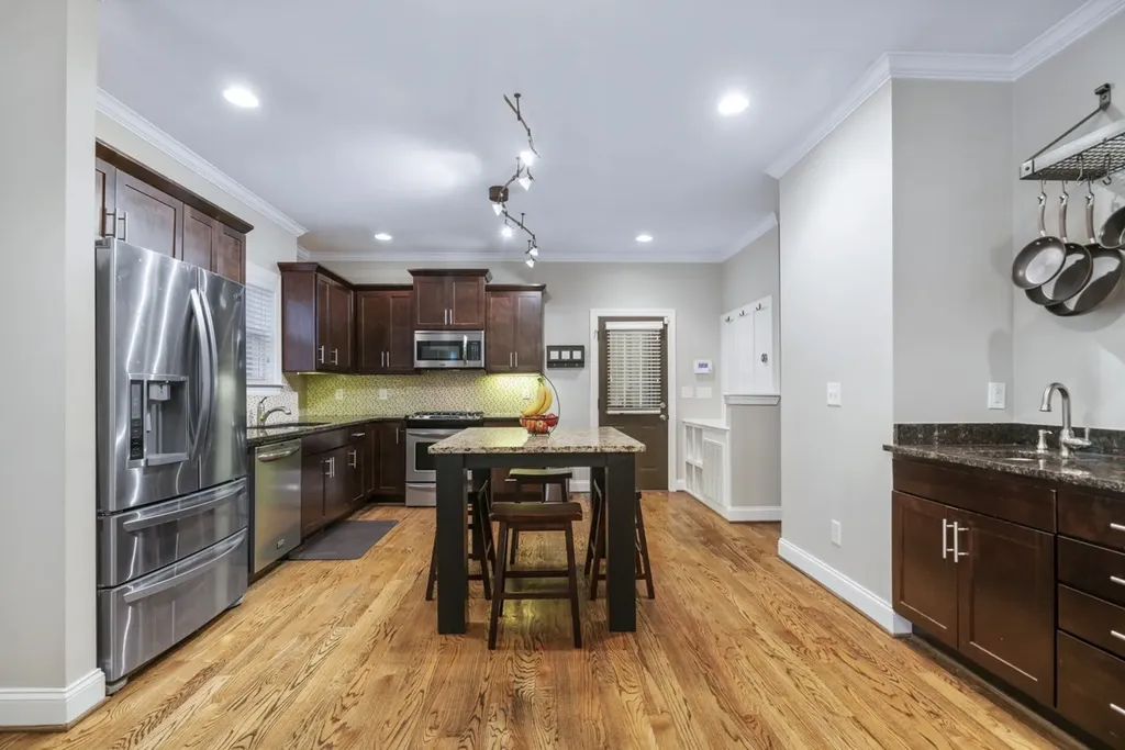 1711 14th Ave, S Nashville TN 37212