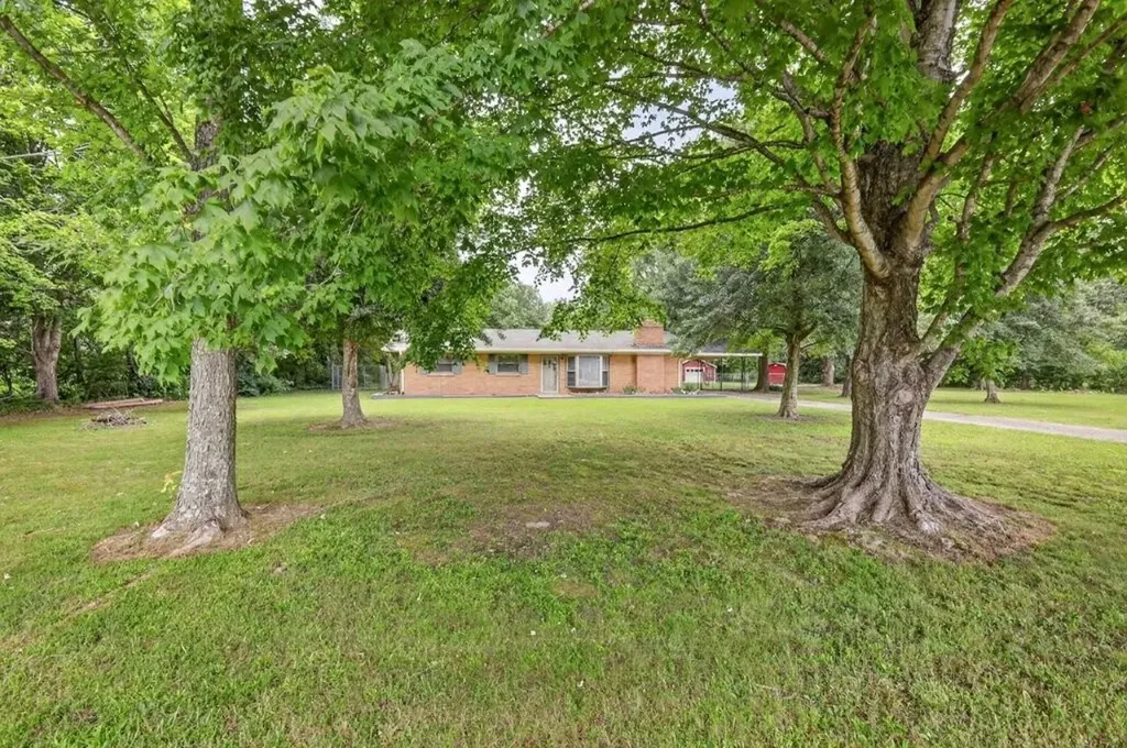 123 Houston Bell Road Manchester TN 37355