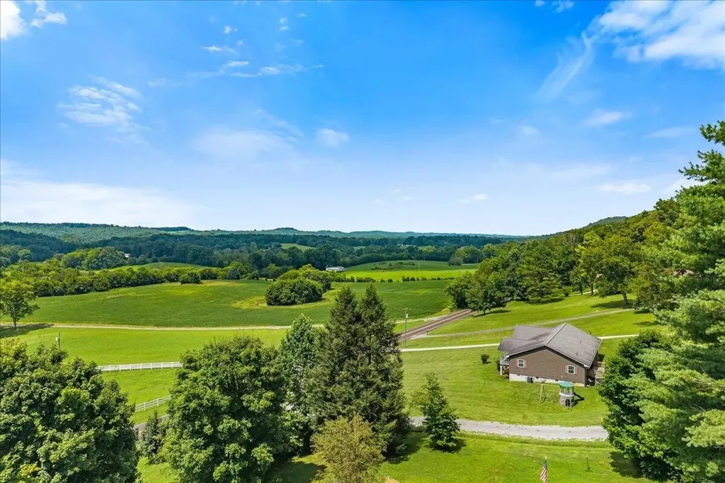 251 County Road 67 Riceville TN 37370