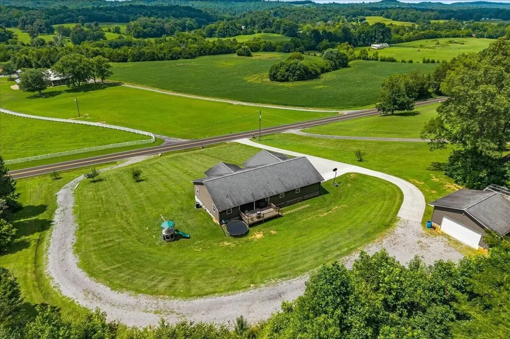 251 County Road 67 Riceville TN 37370