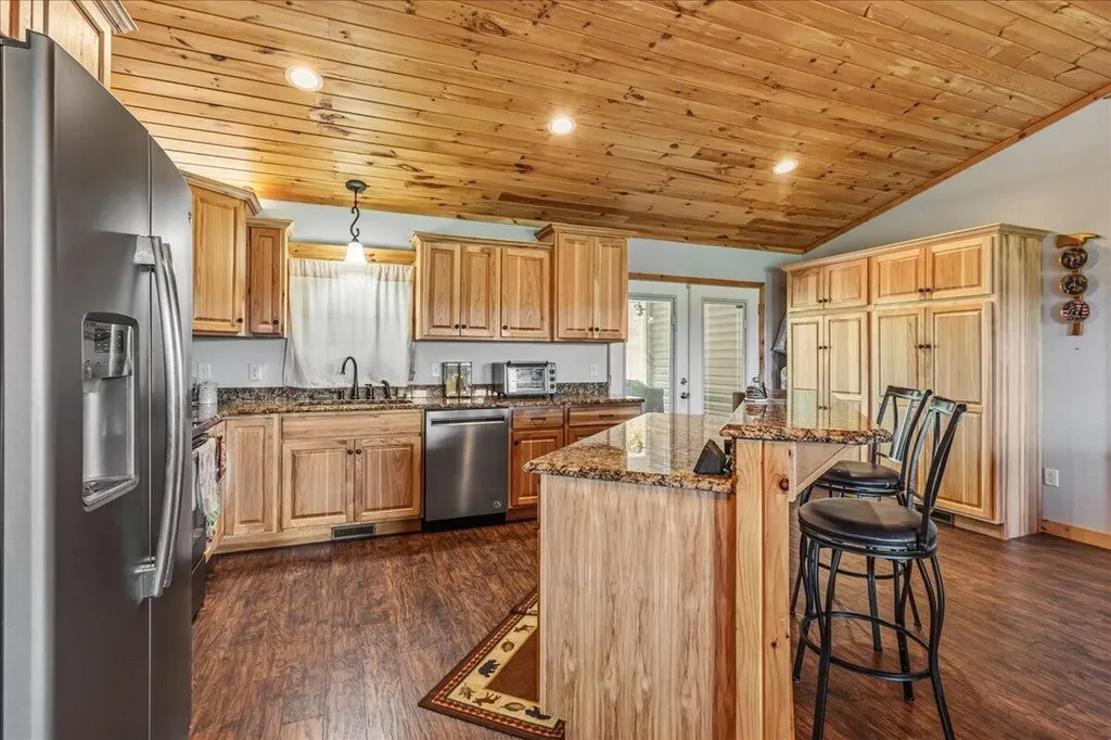 251 County Road 67 Riceville TN 37370